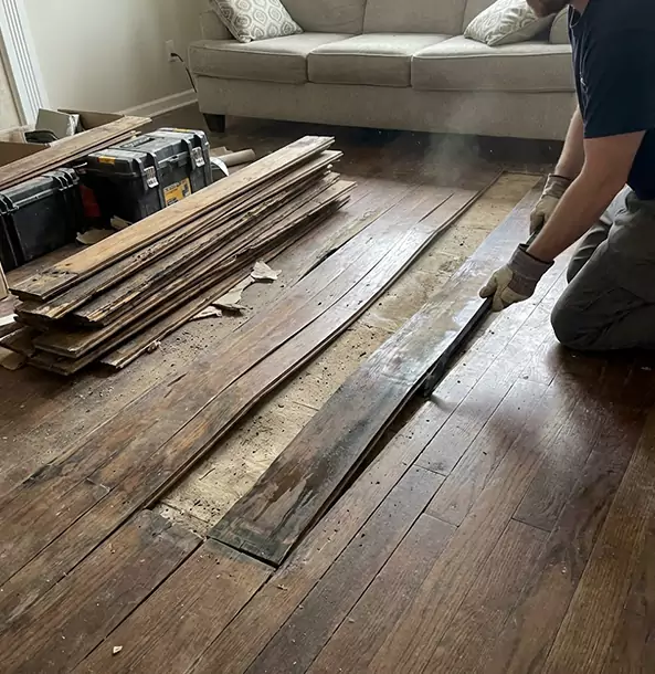 Why Mc Caysville Homeowners Choose McCaysville Restoration Pro for Water Damage Floor Repair?